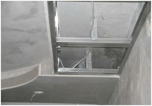 Конструкция двухуровневого потолка