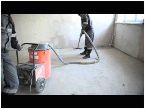 Удаление пыли с поверхности пола пылесосом