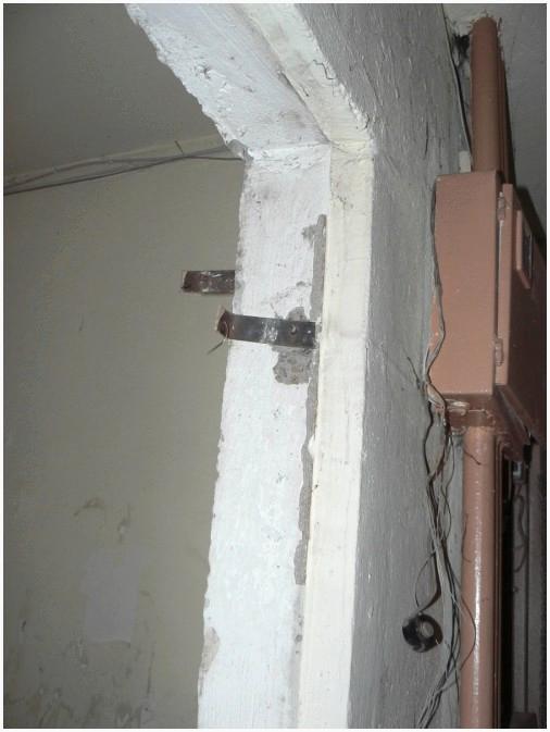 Крепления коробки старой двери