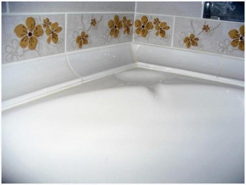 Керамический плинтус для ванной