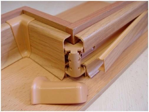 Пластиковый плинтус для пола
