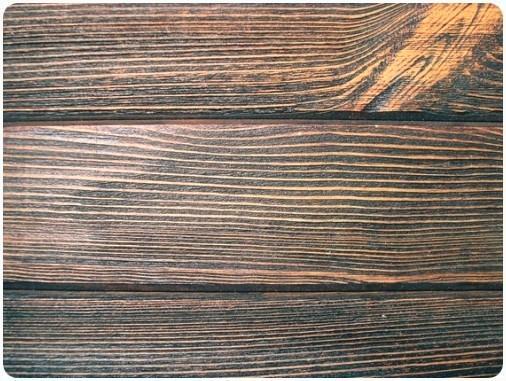 Состаренная массивная доска