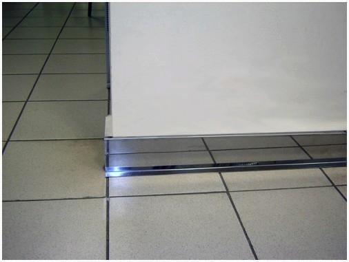 Плинтус из нержавеющей стали