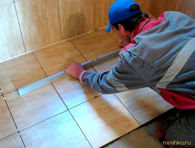ламинат, плитку