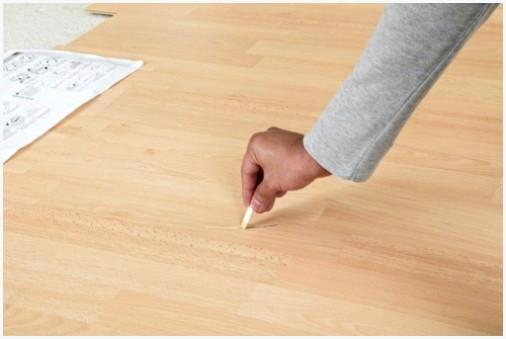 Устранение царапин на паркете