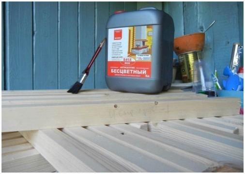 Обработка деревянных деталей каркаса от плесени
