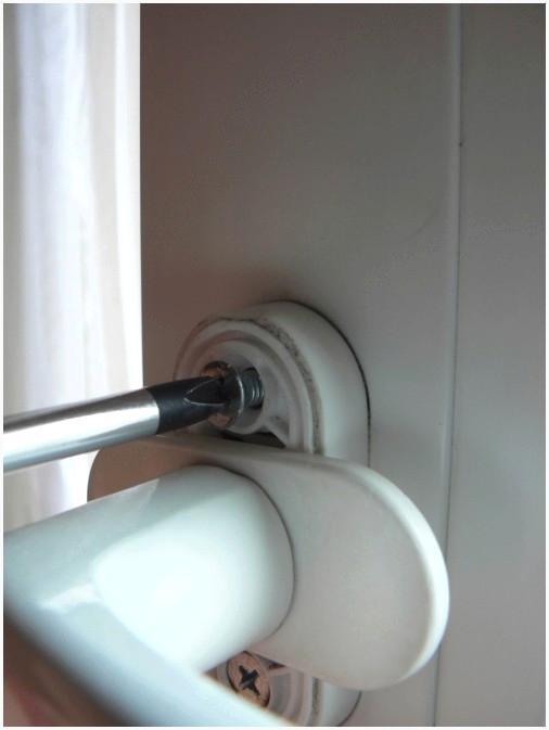 Регулировка ручки пластикового окна