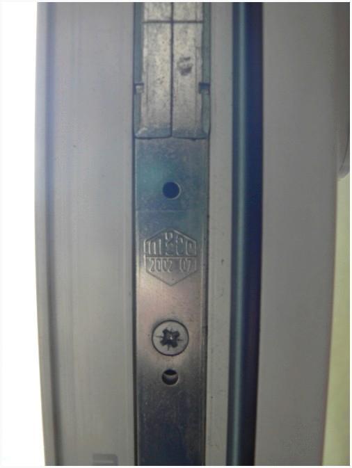 Отключение блокиратора ручки пластикового окна