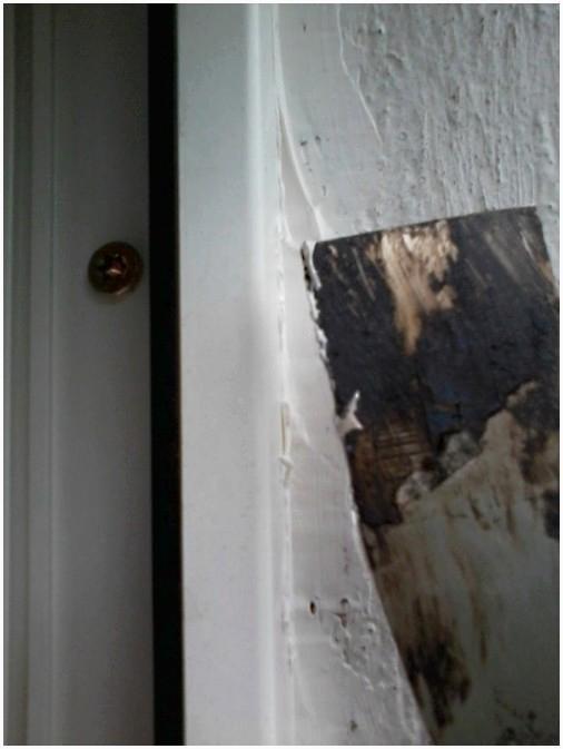 Заделка щелей герметиком заподлицо