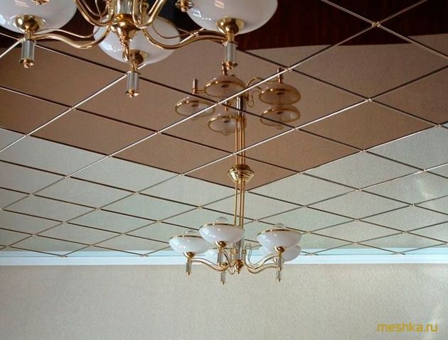 зеркальный, потолок